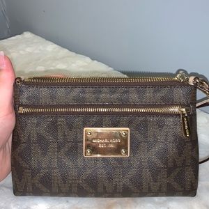 Michael Kors Wristlet